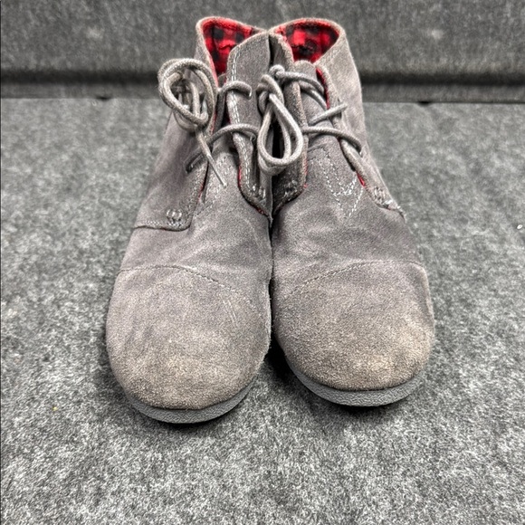 Toms Gray Wedge Shoes with Suede Finish - Picture 4 of 8